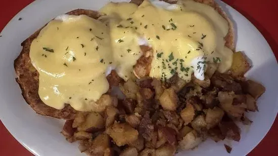 Irish Benny with home fries