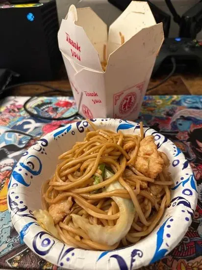 Chicken Lo Mein