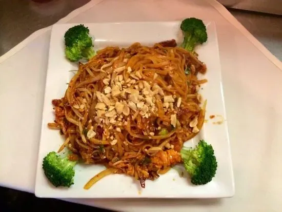 8 Pad Thai