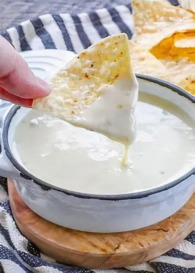 32 oz Cheese Dip