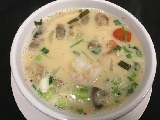 Tom Kha