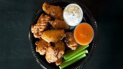 Buffalo Wings (8)