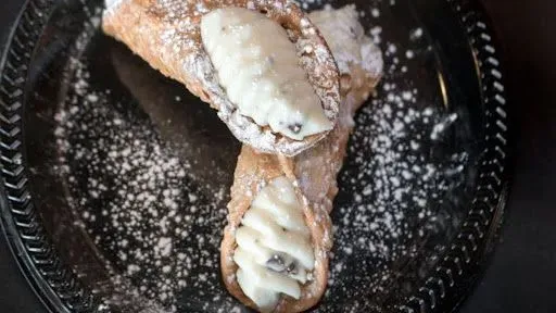 Cannoli (2)