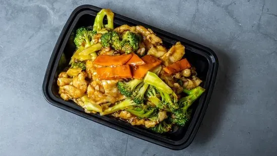 C2. Chicken with Broccoli