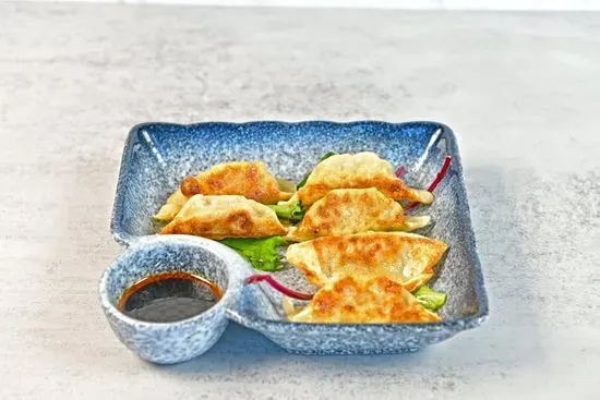 Pork Gyoza (6 Pieces)