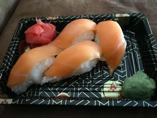 Salmon Nigiri