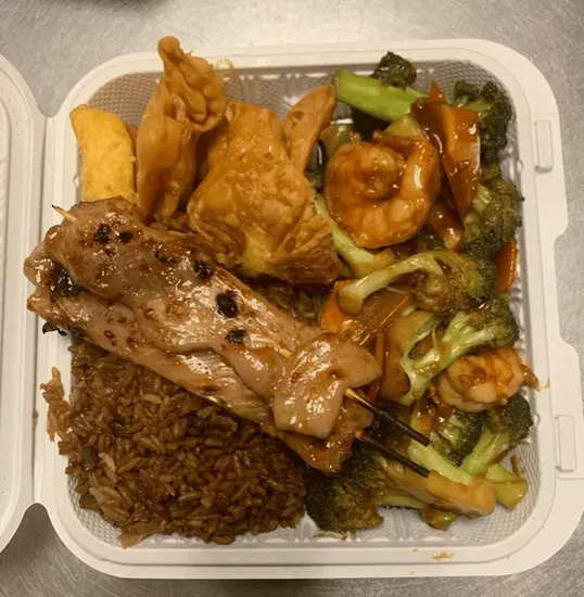 18. Shrimp with Broccoli, Chicken Teriyaki & Crab Rangoon