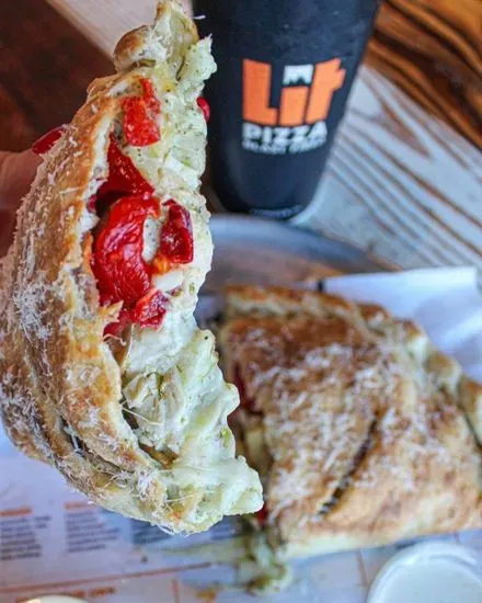 Pesto Calzone