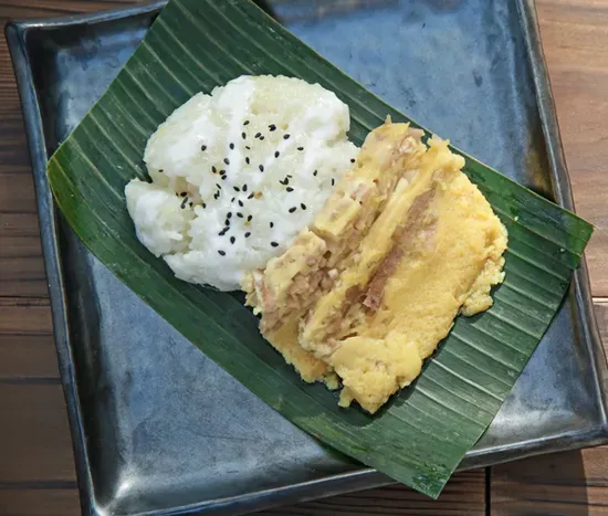 D2 Sweet Sticky Rice with Thai Taro Custard