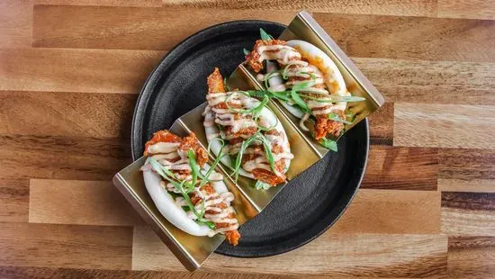 Nashville Hot Chicken Bao Buns