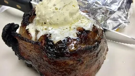 Filet Mignon (Split with House Salad and Extra Side)