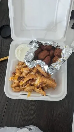 Boneless Wings ' N Fries