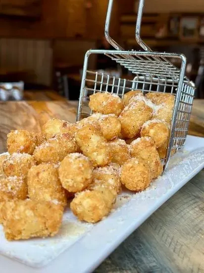 Snack Parmesan Truffle Tots