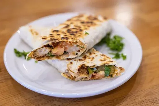 Skinny Toum Chicken Wrap