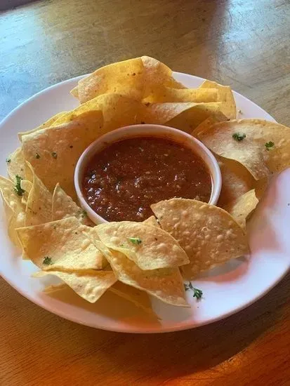 CHIPS & SALSA