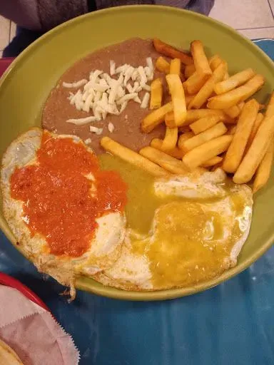 Huevos Divorciados
