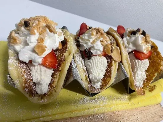 Cannoli Pancake Tacos