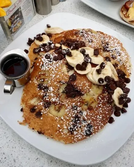 Fresh Banana Chocolate Chip Pancakes