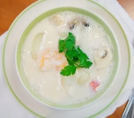 Tom Kha