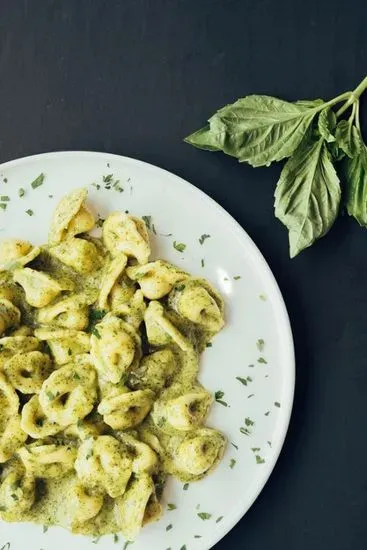 Pesto Tortellini