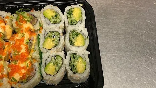 Avo Kyu Maki Roll