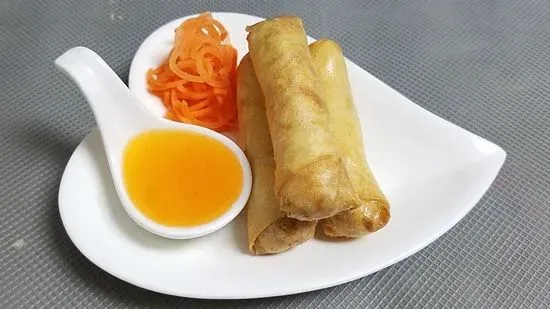 Chicken Egg Rolls ( 3 )