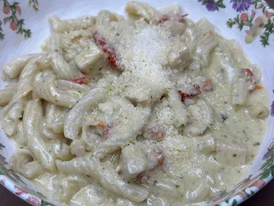 Pesto Alfredo with Chicken Pasta