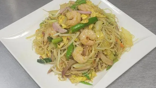 L7. Singapore Noodles (Curry)