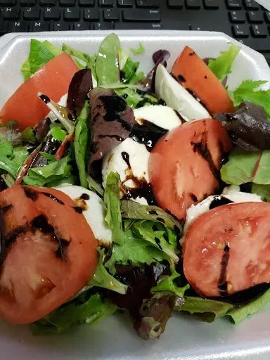 CAPRESE SALAD