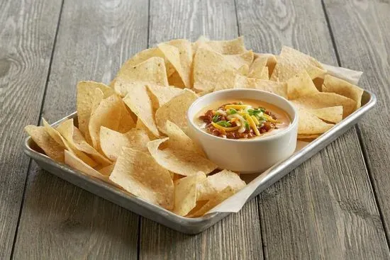 Sriracha Queso Dip