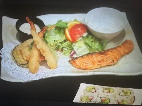 C. Combo (California & Tempura & Salmon Teri)