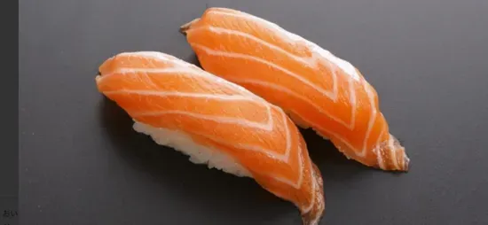 Salmon* Nigiri  (Sake)