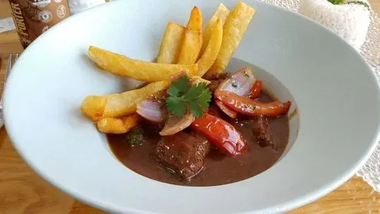 Lomo Saltado