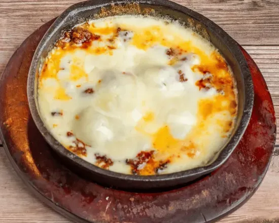 Queso Flameado