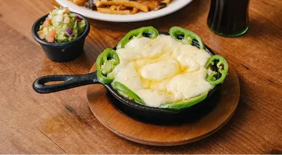 Queso Fundido Con Guacamole