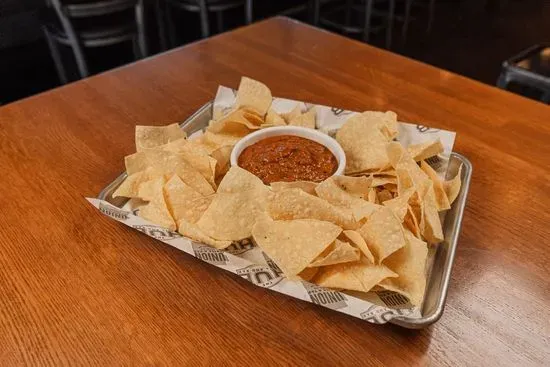 Basket Chips & Salsa