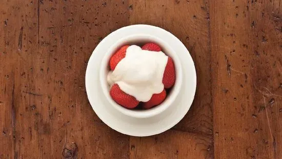 Petite Strawberry Romanoff