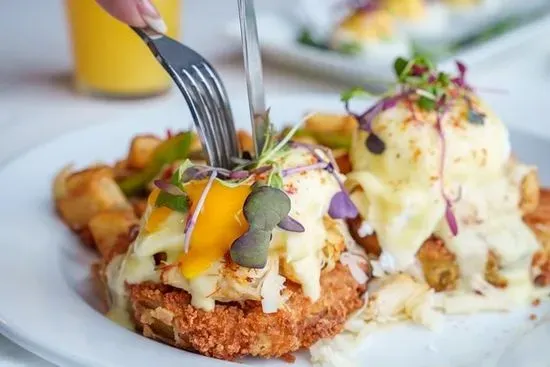 Crab Cake Benedict