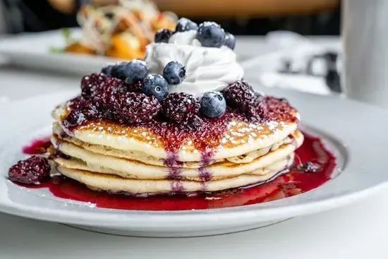 JAMmin' Berry Pancakes