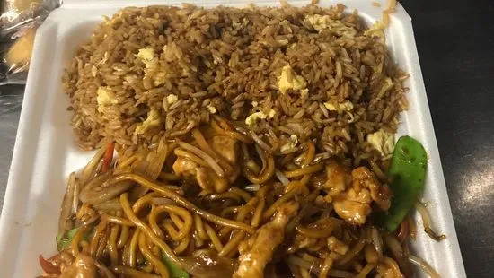 13. Chicken Lo Mein