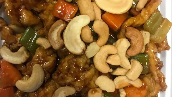 C16. Chicken with Cashew Nuts