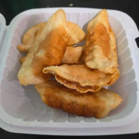 Fried Dumplings (6) / 炸饺子