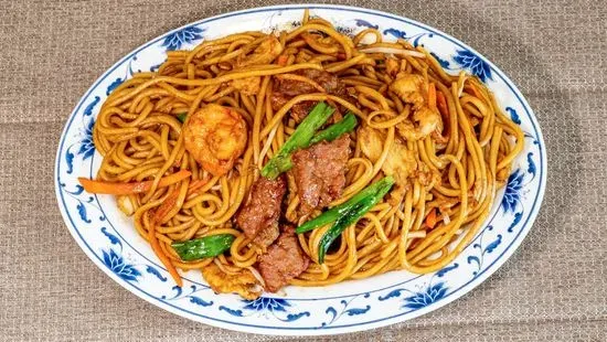 Combination Lo Mein / 什锦捞面