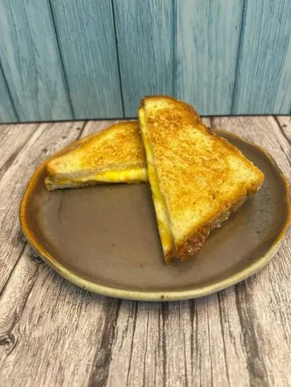 Momma Luce's Grilled Cheese