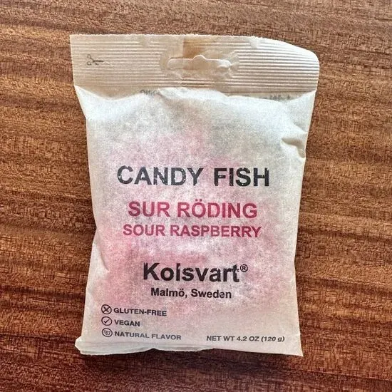 Kolsvart Sour Raspberry Fish