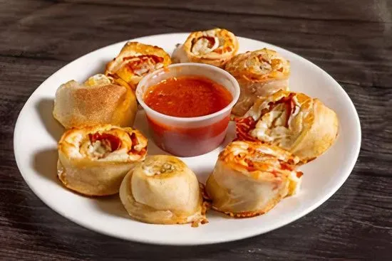 ULTIMATE PIZZA ROLLS