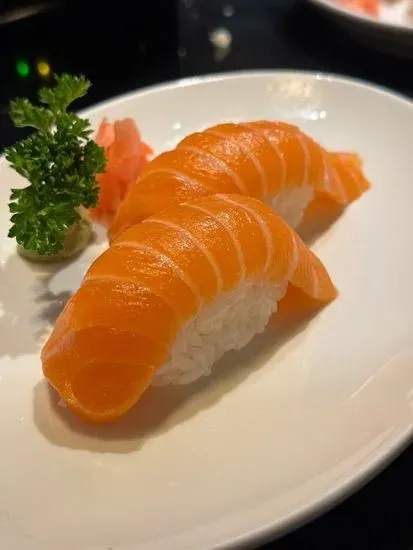 Salmon Nigiri