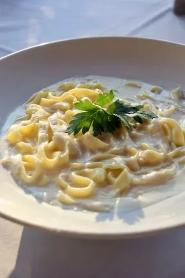 Fettuccine Alfredo