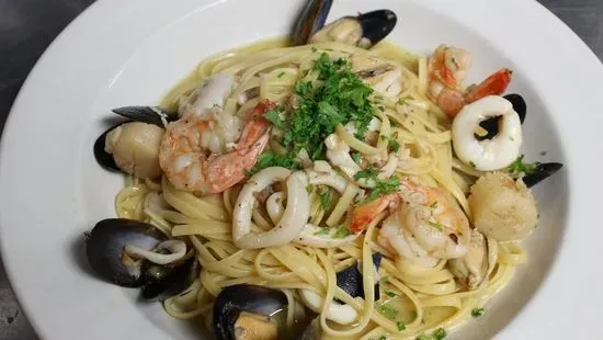 Seafood Linguine