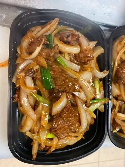 102. Mongolian Beef / 蒙古牛